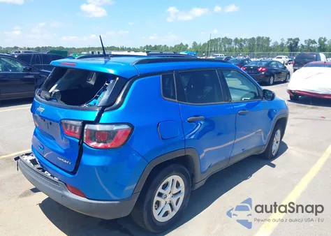 2018 Jeep Compass Sport Fwd из США, поврежденный, VIN 3C4NJCAB0JT338622